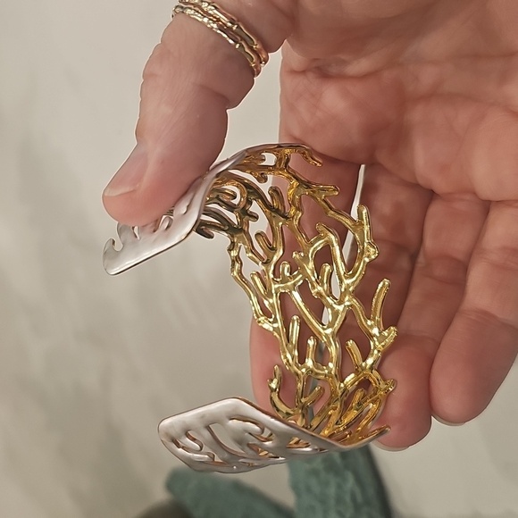 Silver and Gold Tone Beach Coral Cuff Bracelet NWT - Picture 3 of 4
